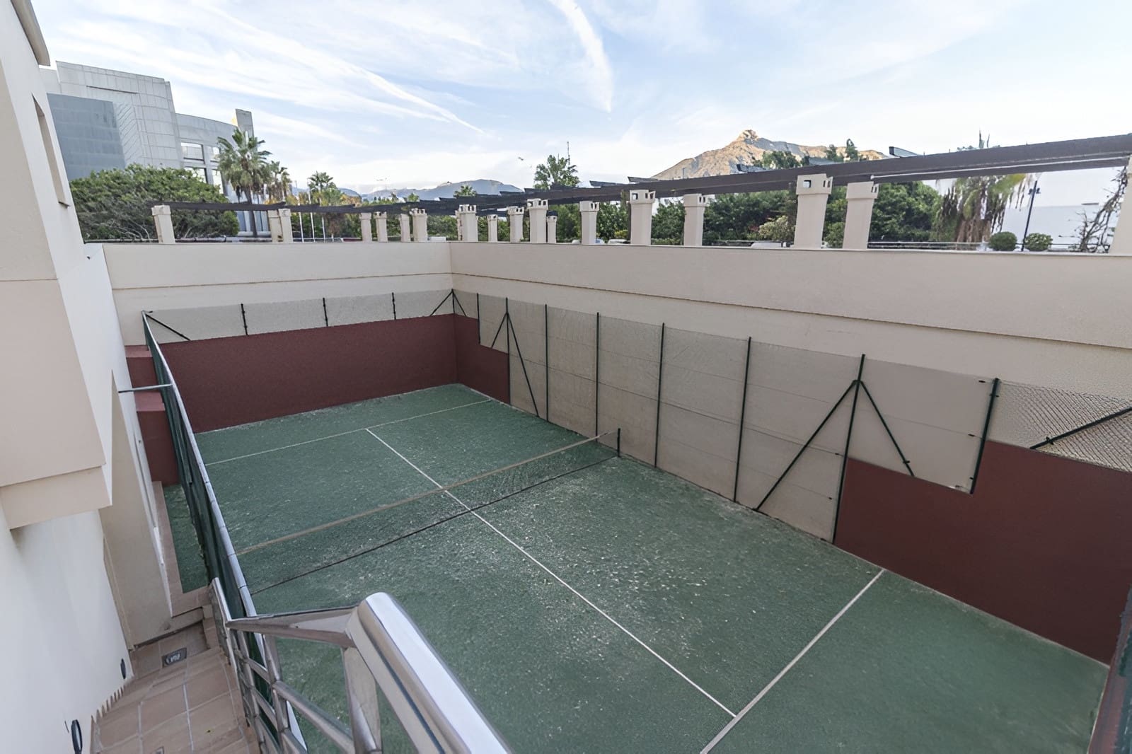 3 bedroom Apartment for sale in Puerto Banus with pool garage - € 1,100,000 (Ref: 9735326)