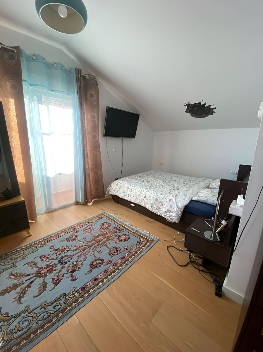 4 bedroom Villa for sale in Torremuelle with pool garage - € 1,094,000 (Ref: 9735327)