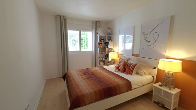 4 Zimmer Apartment zu verkaufen in Nueva Andalucia, Marbella mit Pool Garage - 770.000 € (Ref: 9735329)