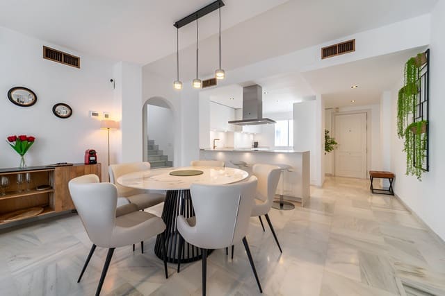 Ático de 3 habitaciones en Golden Mile, Marbella en venta con piscina garaje - 745.000 € (Ref: 9735330)