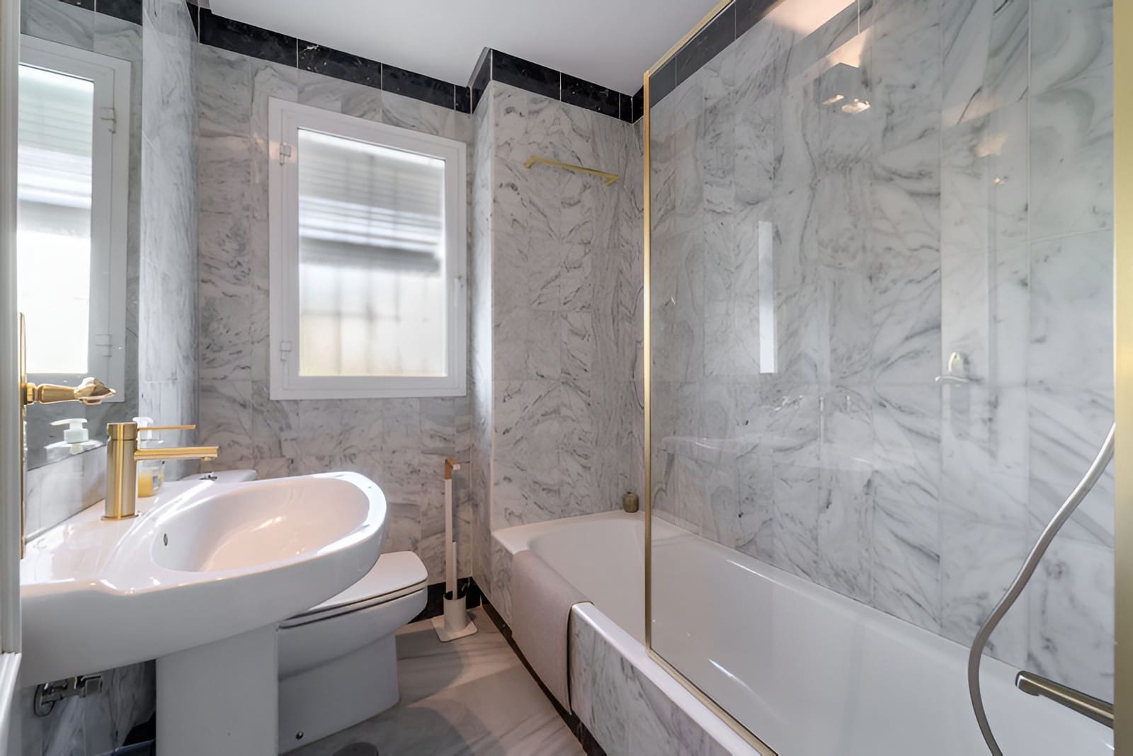 3 bedroom Penthouse for sale in Golden Mile with pool garage - € 745,000 (Ref: 9735330)