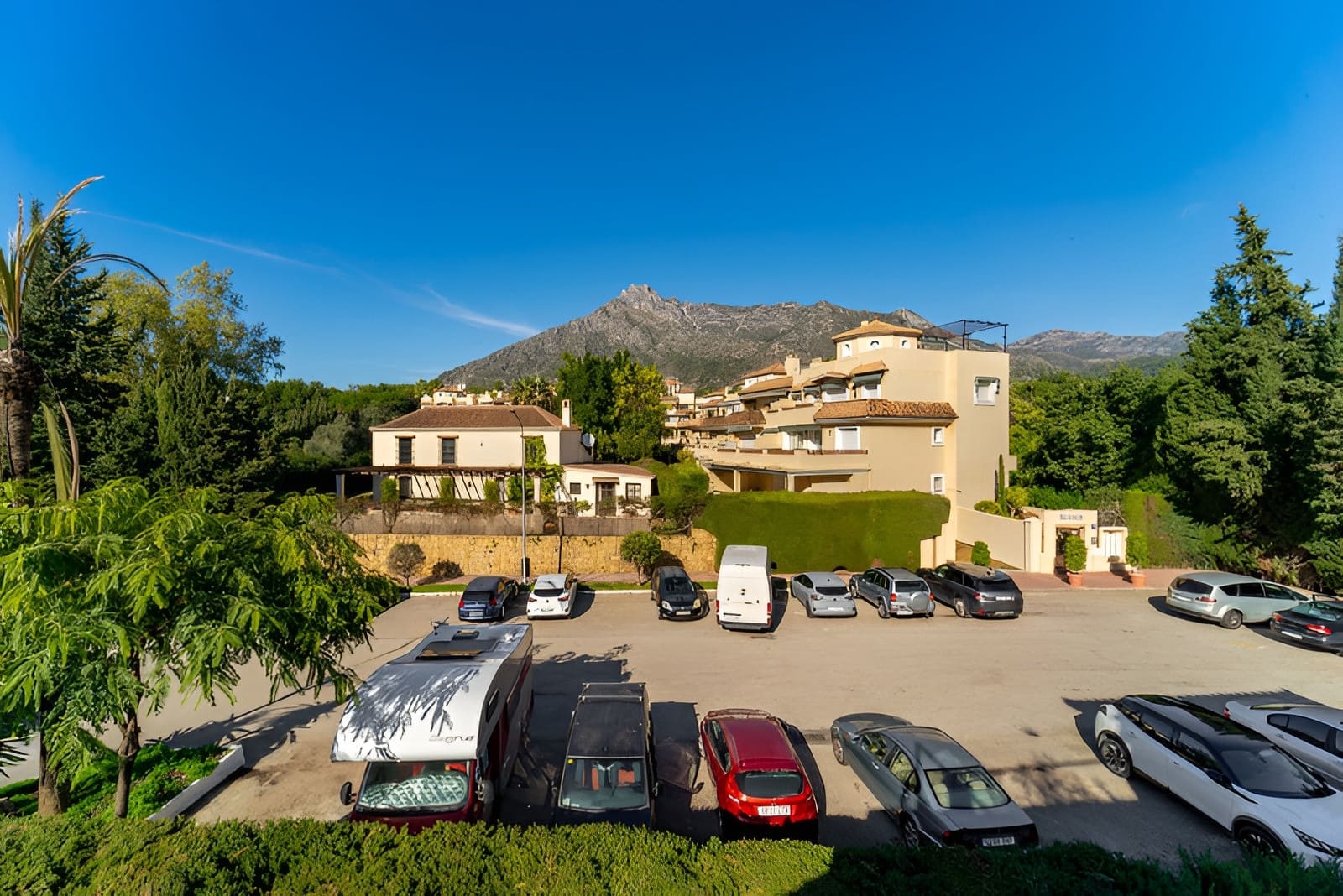 3 bedroom Penthouse for sale in Golden Mile with pool garage - € 745,000 (Ref: 9735330)