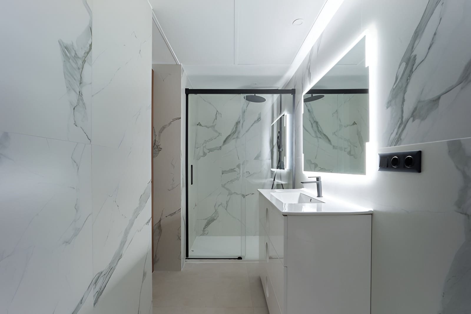 3 bedroom Apartment for sale in San Pedro de Alcantara with pool garage - € 745,000 (Ref: 9735331)