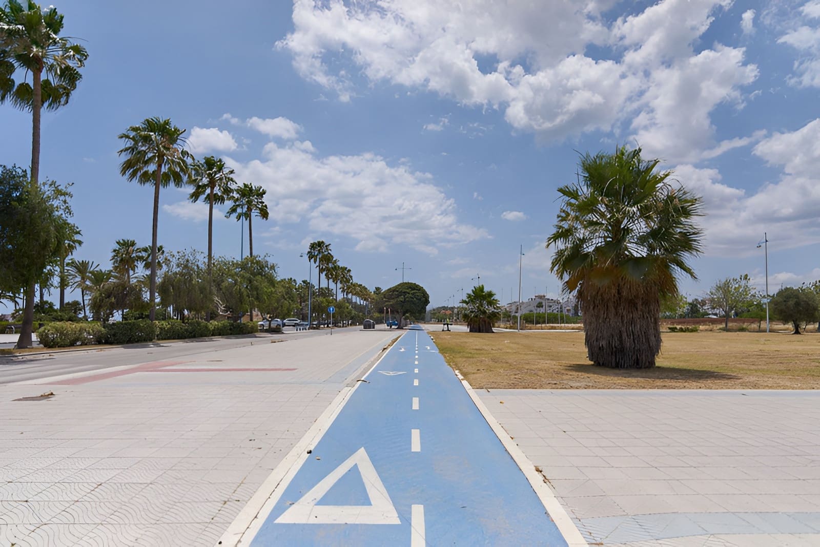 3 bedroom Apartment for sale in San Pedro de Alcantara with pool garage - € 745,000 (Ref: 9735331)