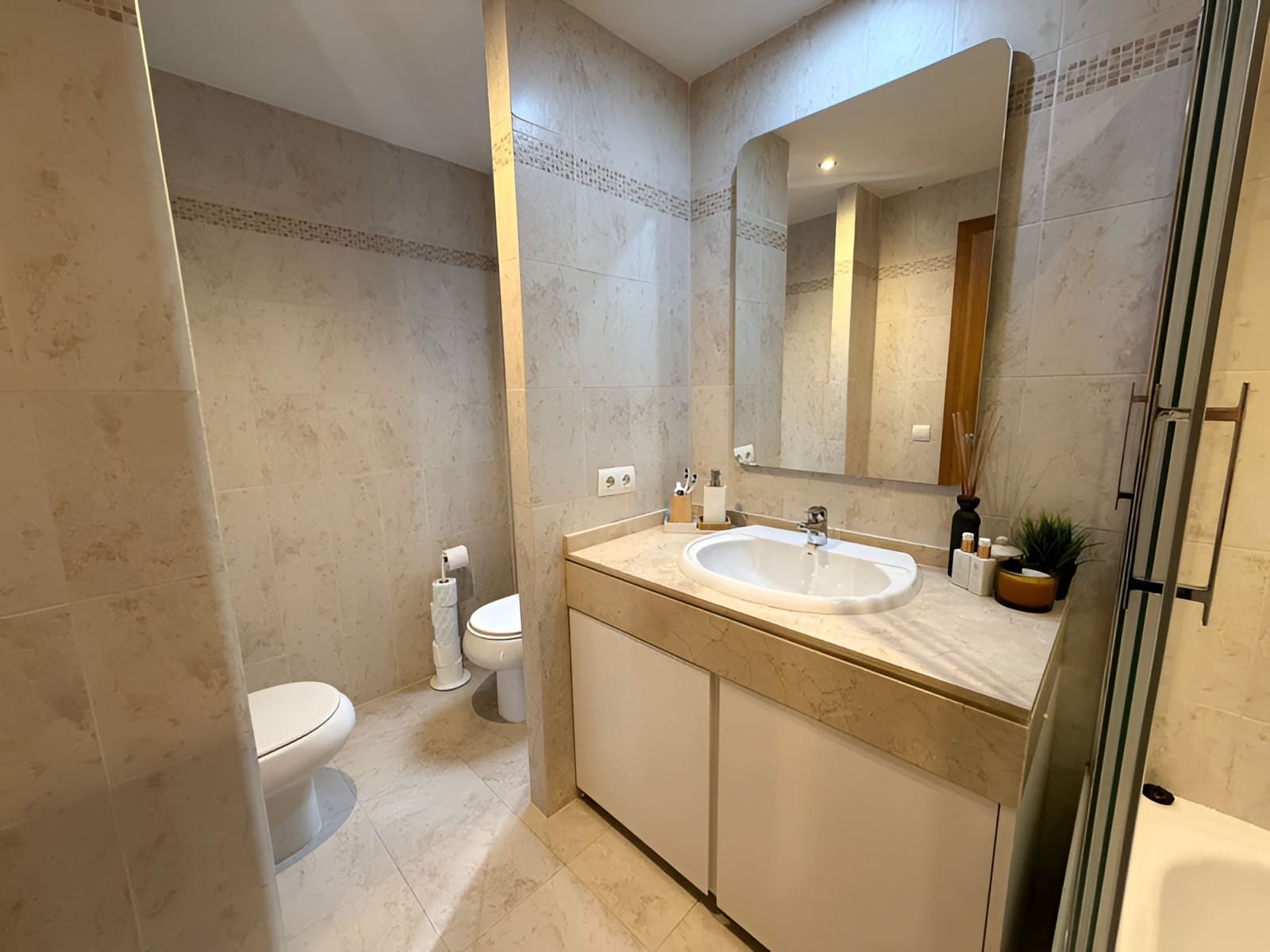 2 bedroom Apartment for sale in New Golden Mile with pool garage - € 370,000 (Ref: 9738344)