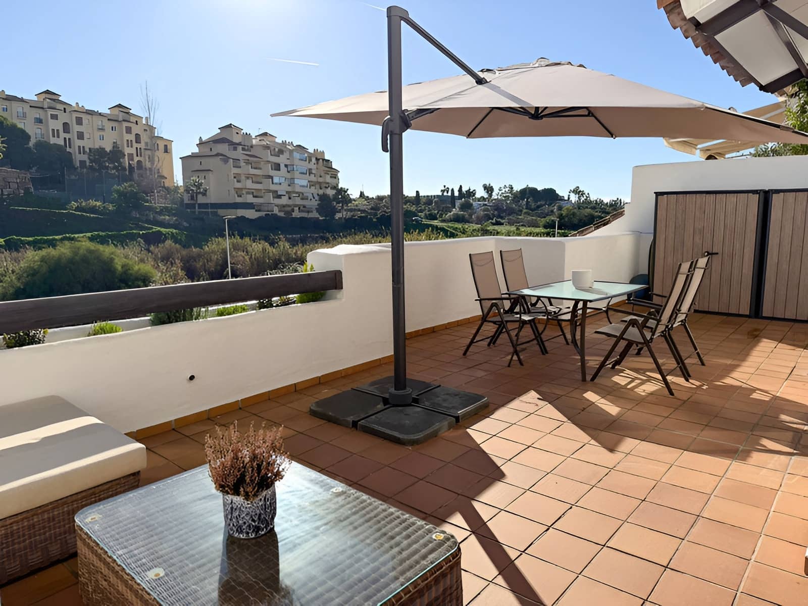 2 bedroom Apartment for sale in New Golden Mile with pool garage - € 370,000 (Ref: 9738344)