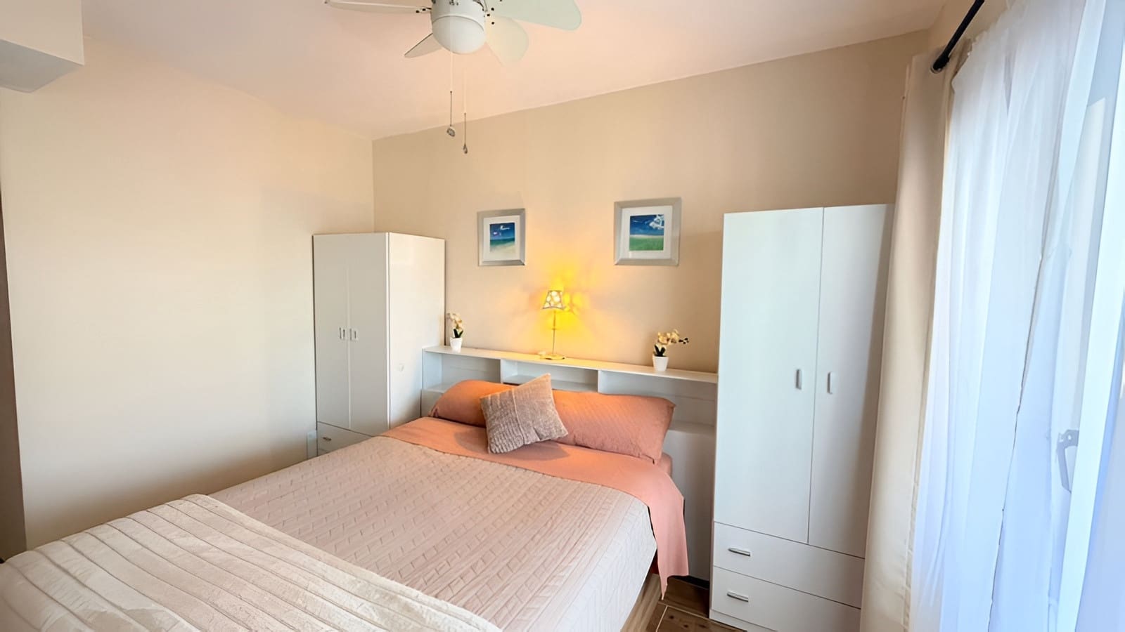 2 bedroom Apartment for sale in La Duquesa / Puerto de la Duquesa with pool garage - € 369,000 (Ref: 9738345)