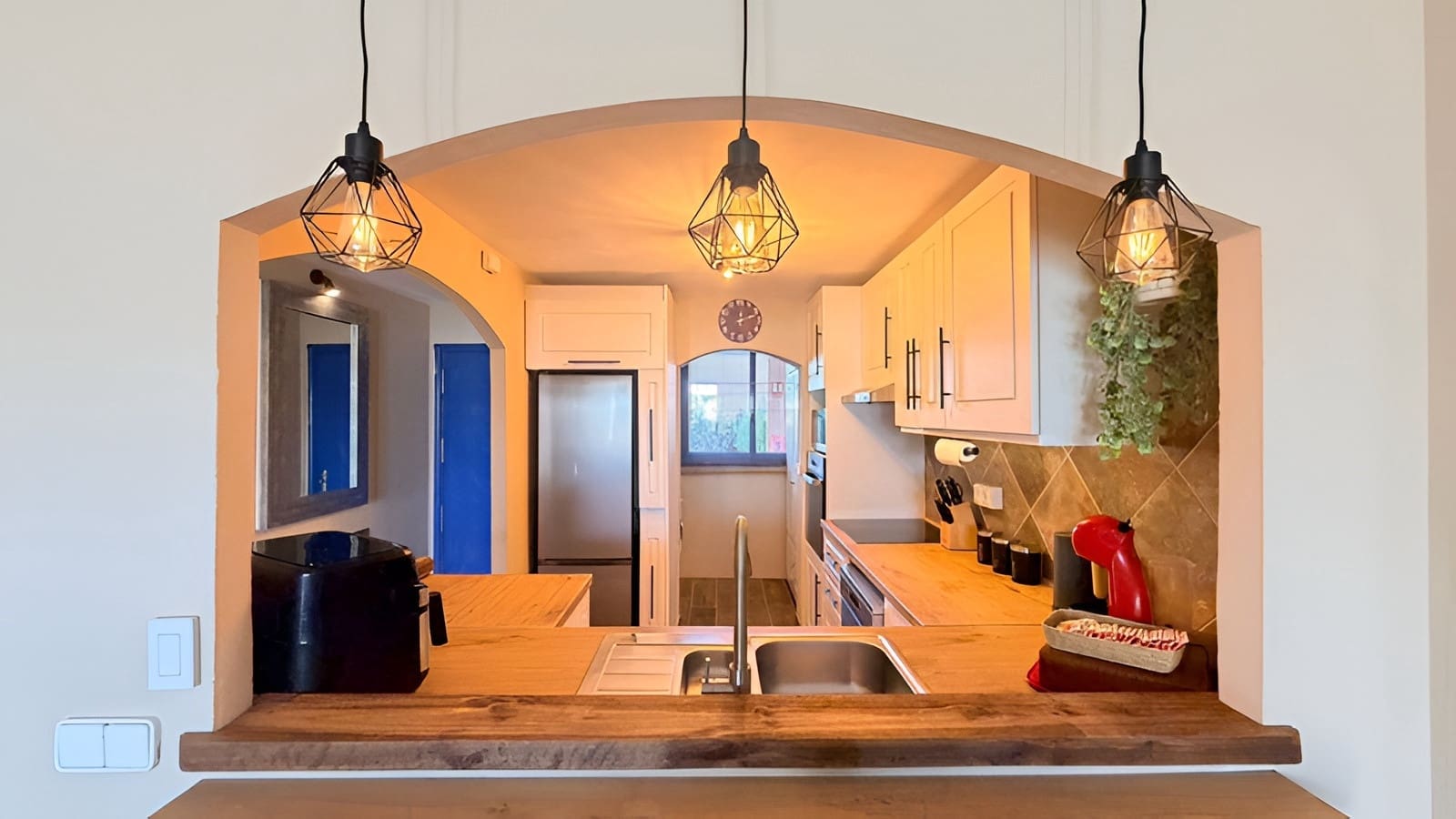 2 bedroom Apartment for sale in La Duquesa / Puerto de la Duquesa with pool garage - € 369,000 (Ref: 9738345)