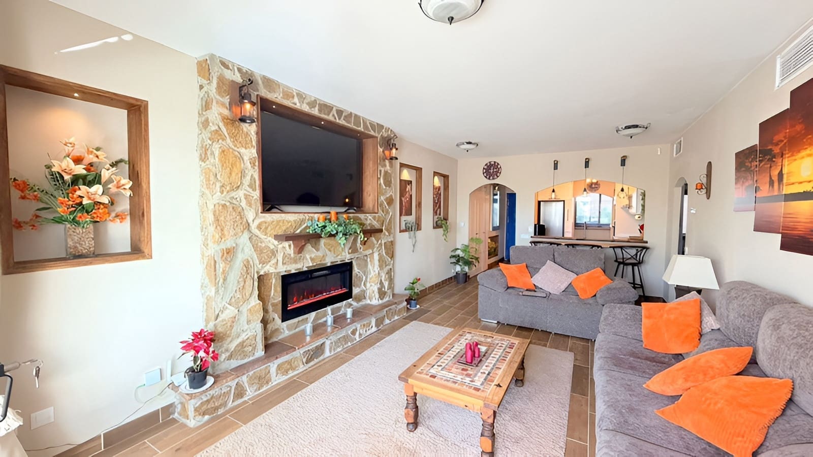 2 bedroom Apartment for sale in La Duquesa / Puerto de la Duquesa with pool garage - € 369,000 (Ref: 9738345)