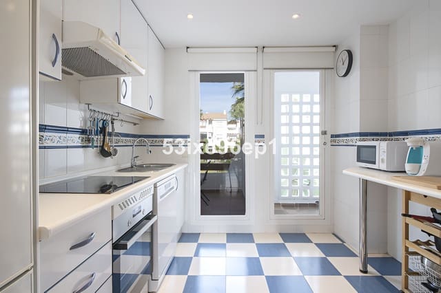 2 sovrum Lägenhet till salu i Selwo, Estepona med pool garage - 375 000 € (Ref: 9741590)