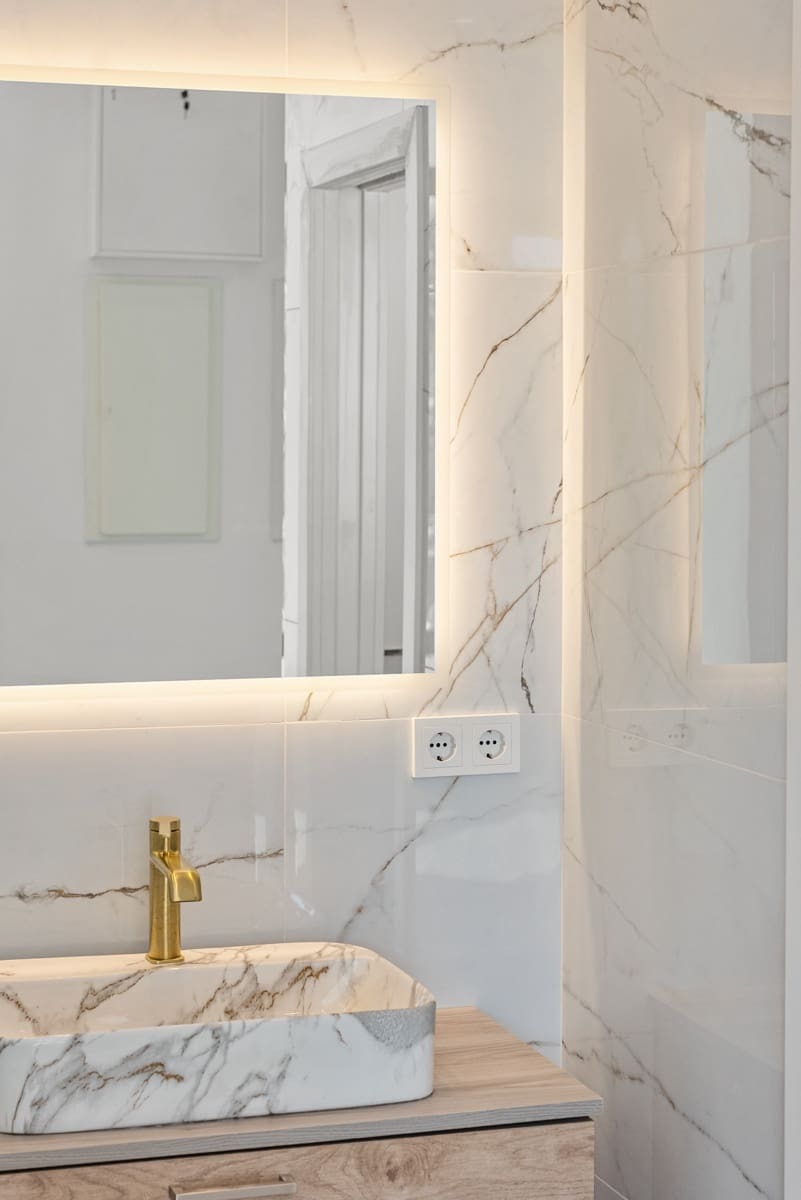 4 bedroom Villa for sale in New Golden Mile with pool garage - € 2,400,000 (Ref: 9747722)