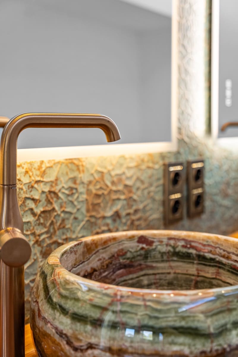 4 bedroom Villa for sale in New Golden Mile with pool garage - € 2,400,000 (Ref: 9747722)