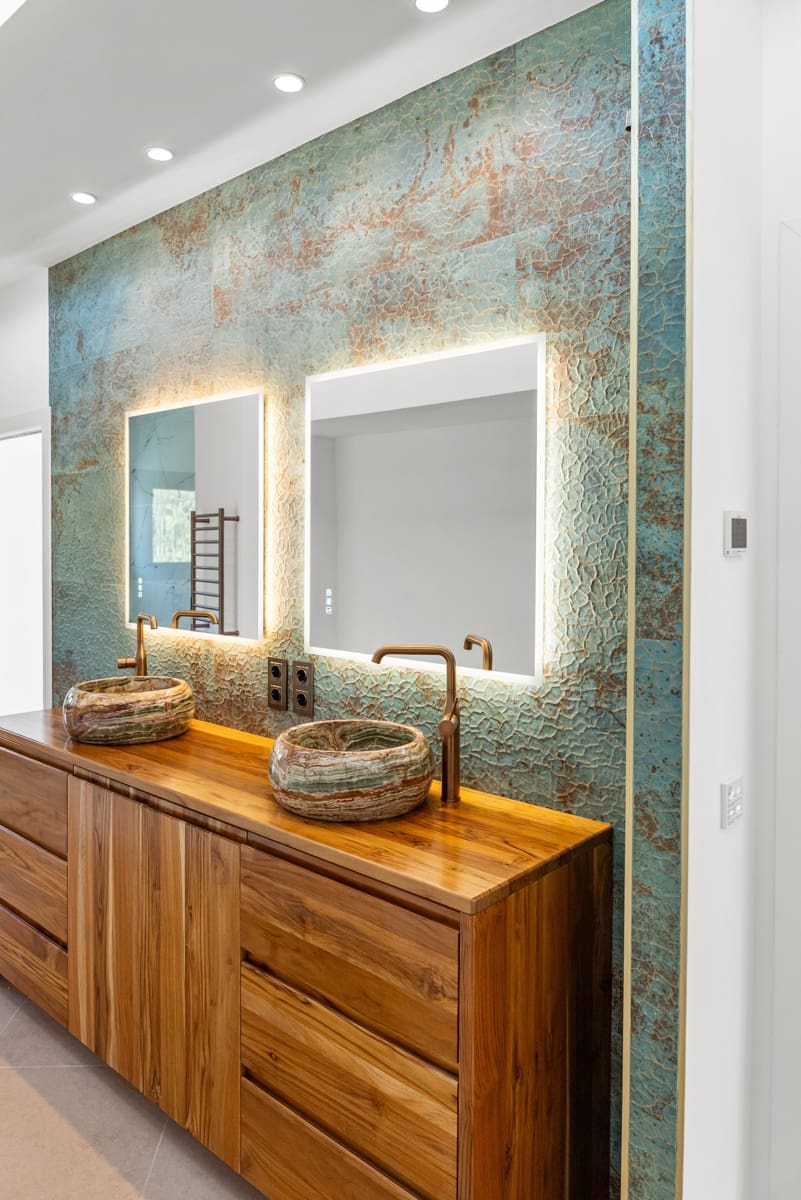 4 bedroom Villa for sale in New Golden Mile with pool garage - € 2,400,000 (Ref: 9747722)