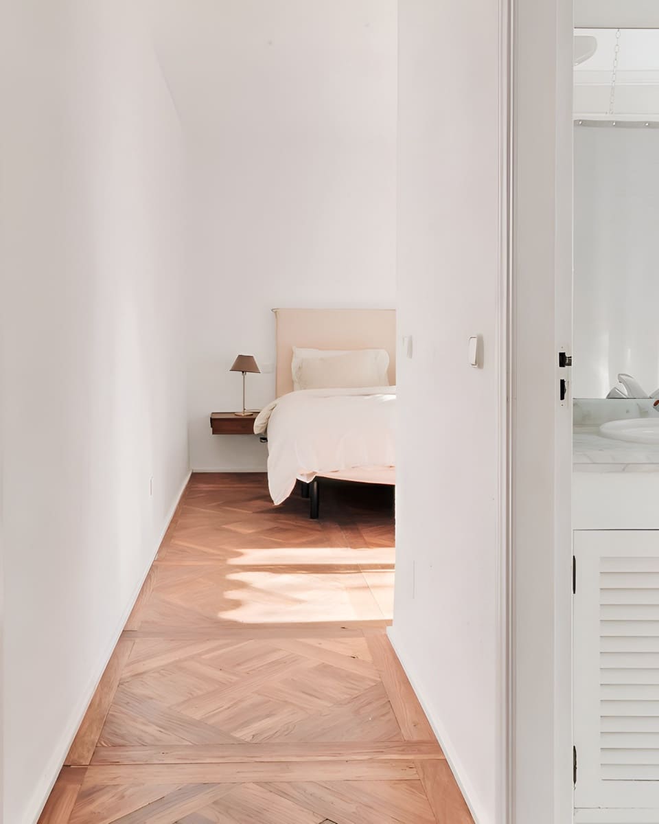 4 bedroom Villa for sale in Estepona with pool garage - € 1,500,000 (Ref: 9788212)