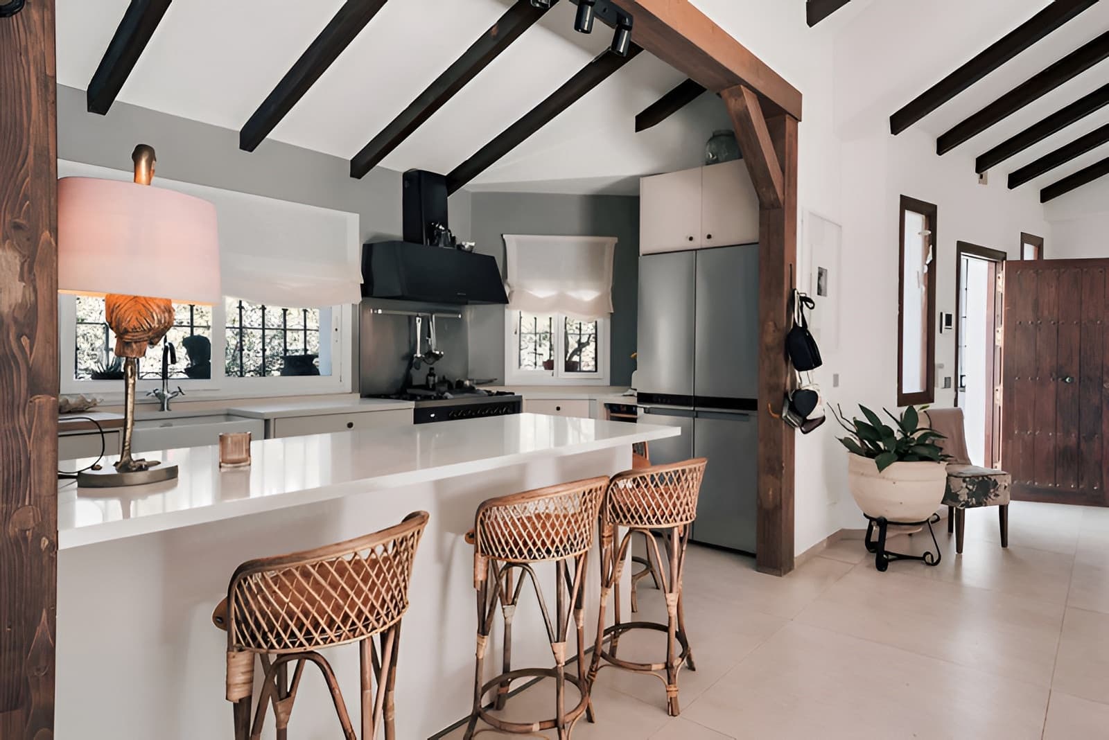 4 bedroom Villa for sale in Estepona with pool garage - € 1,500,000 (Ref: 9788212)