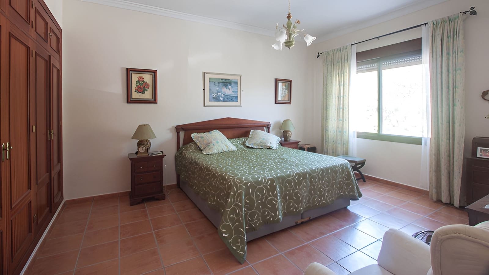 3 sypialnia Finka/Dom wiejski na sprzedaż w El Padron z basenem garażem - 2 000 000 € (Ref: 9788213)