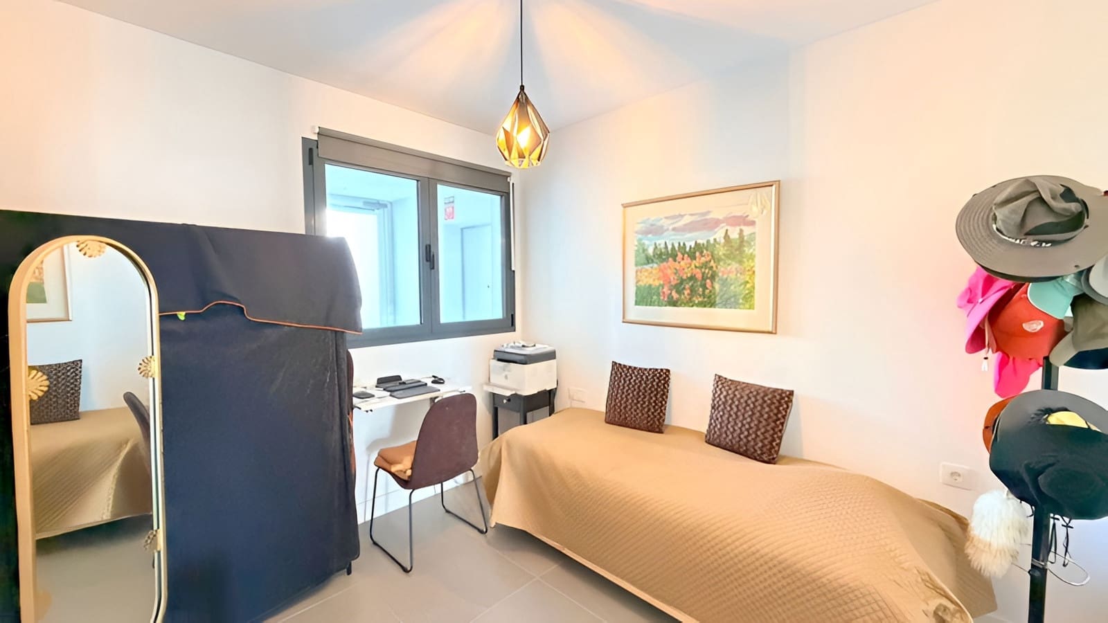 2 bedroom Apartment for sale in La Duquesa / Puerto de la Duquesa with pool garage - € 399,000 (Ref: 9788218)