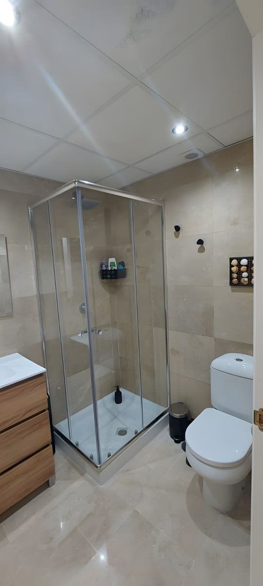 2 quarto Apartamento para venda em La Duquesa / Puerto de la Duquesa com piscina garagem - 320 000 € (Ref: 9790812)