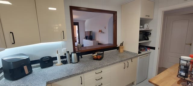 2 quarto Apartamento para venda em La Duquesa / Puerto de la Duquesa, Manilva com piscina garagem - 320 000 € (Ref: 9790812)
