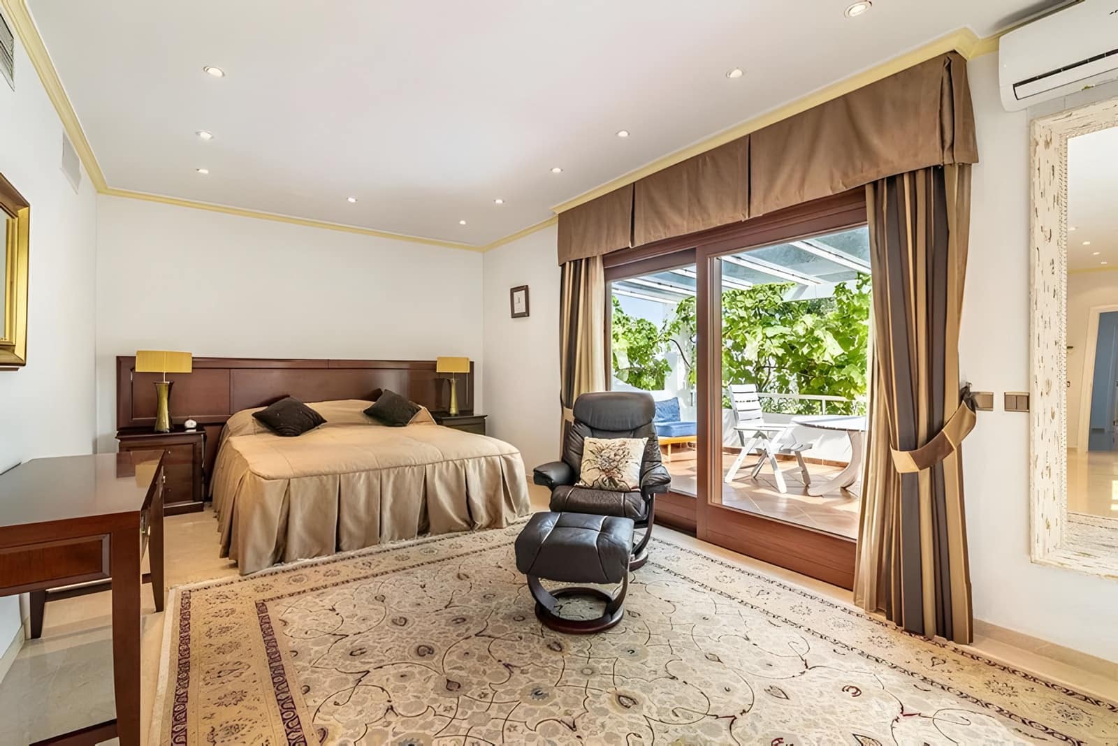 Chalet de 5 habitaciones en Costalita en venta con piscina garaje - 2.400.000 € (Ref: 9790813)