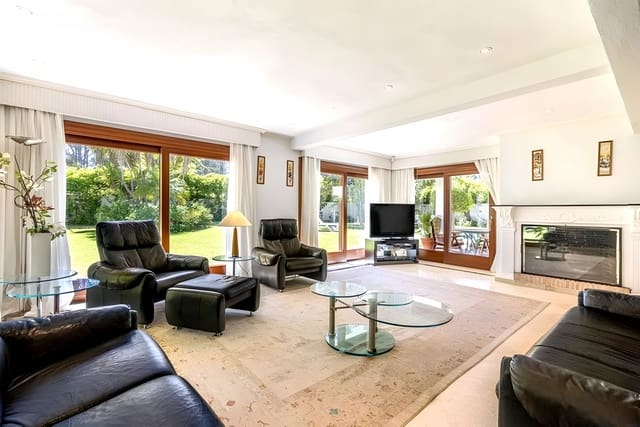 Chalet de 5 habitaciones en Costalita, Estepona en venta con piscina garaje - 2.400.000 € (Ref: 9790813)