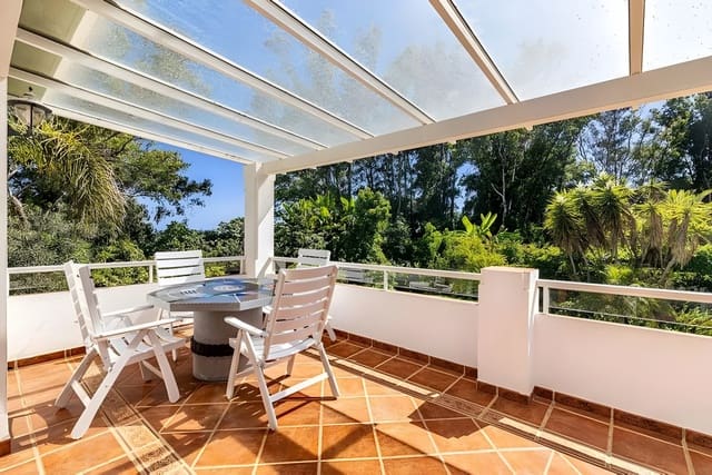 Chalet de 5 habitaciones en Costalita, Estepona en venta con piscina garaje - 2.400.000 € (Ref: 9790813)