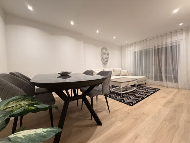 3 bedroom Apartment for sale in Nueva Andalucia, Marbella with pool garage - € 710,000 (Ref: 9790814)