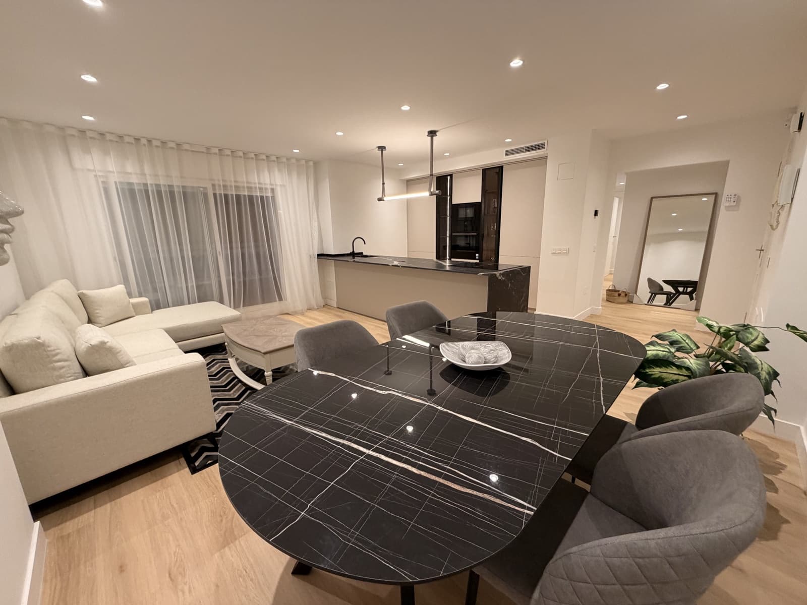 3 bedroom Apartment for sale in Nueva Andalucia with pool garage - € 710,000 (Ref: 9790814)