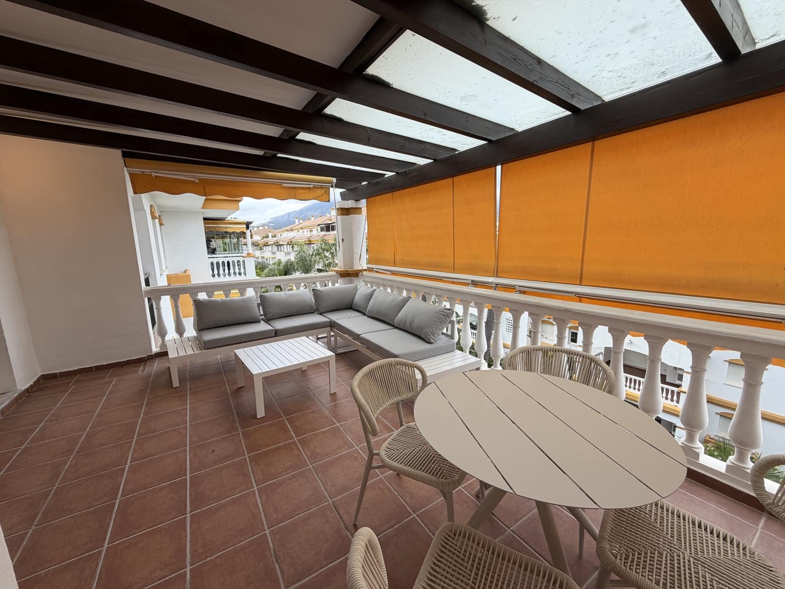 3 bedroom Apartment for sale in Nueva Andalucia with pool garage - € 710,000 (Ref: 9790814)