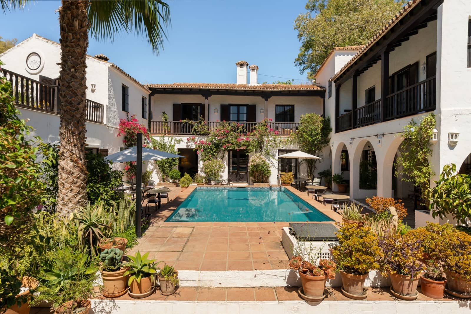 8 makuuhuone Maalaistalo myytävänä paikassa Estepona mukana uima-altaan 
autotalli - 2 700 000 € (Ref: 9794320)