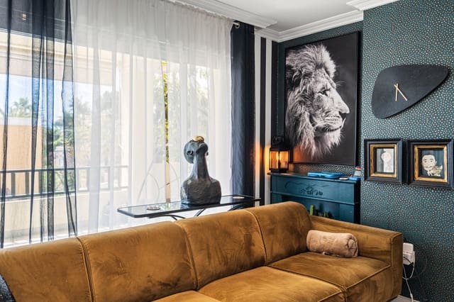 4 soverom Hus til salgs i Nueva Andalucia, Marbella med svømmebasseng garasje - € 1 350 000 (Ref: 9796537)