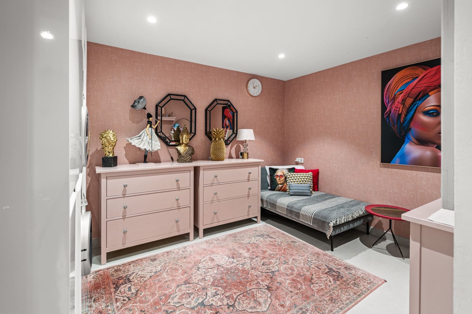 4 soverom Hus til salgs i Nueva Andalucia med svømmebasseng garasje - € 1 350 000 (Ref: 9796537)