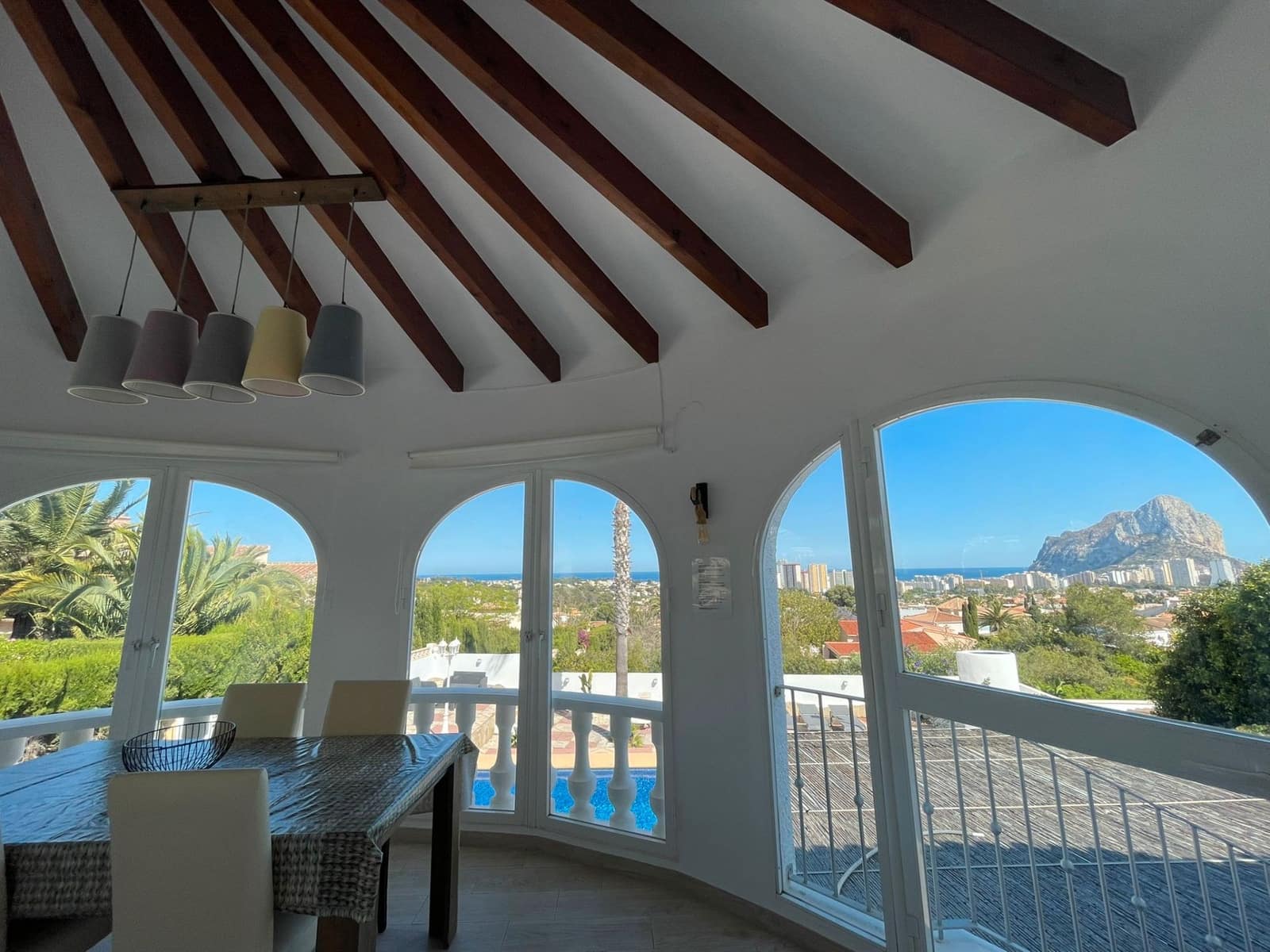 5 soverom Villa til salgs i Calpe / Calp med svømmebasseng garasje - € 700 000 (Ref: 9125590)