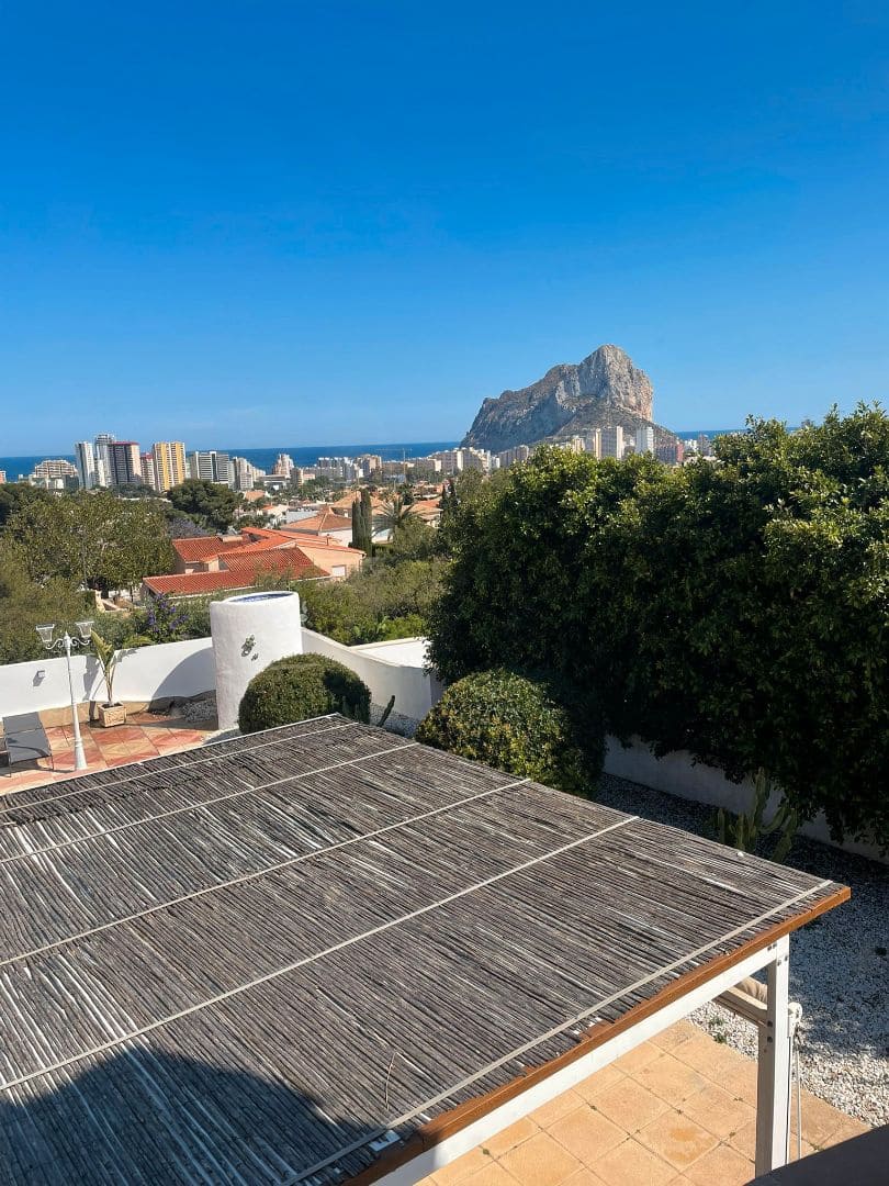 5 soverom Villa til salgs i Calpe / Calp med svømmebasseng garasje - € 700 000 (Ref: 9125590)