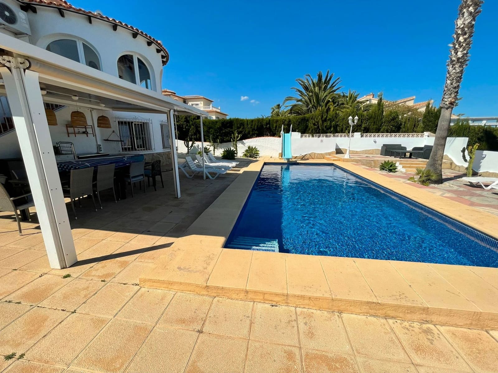 5 soverom Villa til salgs i Calpe / Calp med svømmebasseng garasje - € 700 000 (Ref: 9125590)