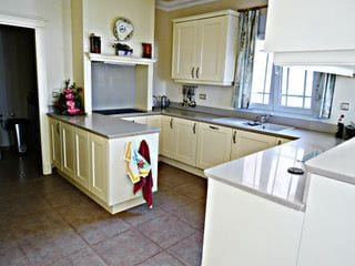 5 bedroom Villa for sale in Moraira with pool garage - € 1,480,000 (Ref: 9125596)