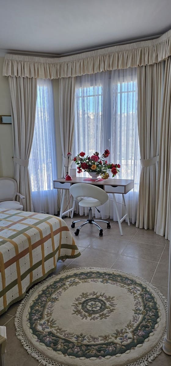 5 bedroom Villa for sale in Moraira with pool garage - € 1,480,000 (Ref: 9125596)