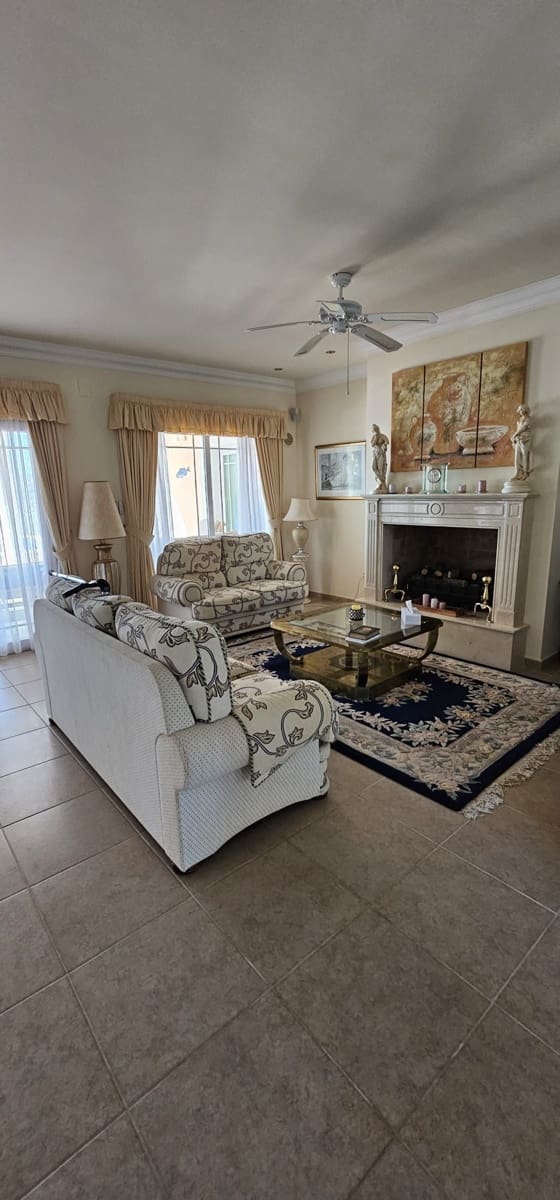 5 bedroom Villa for sale in Moraira with pool garage - € 1,480,000 (Ref: 9125596)