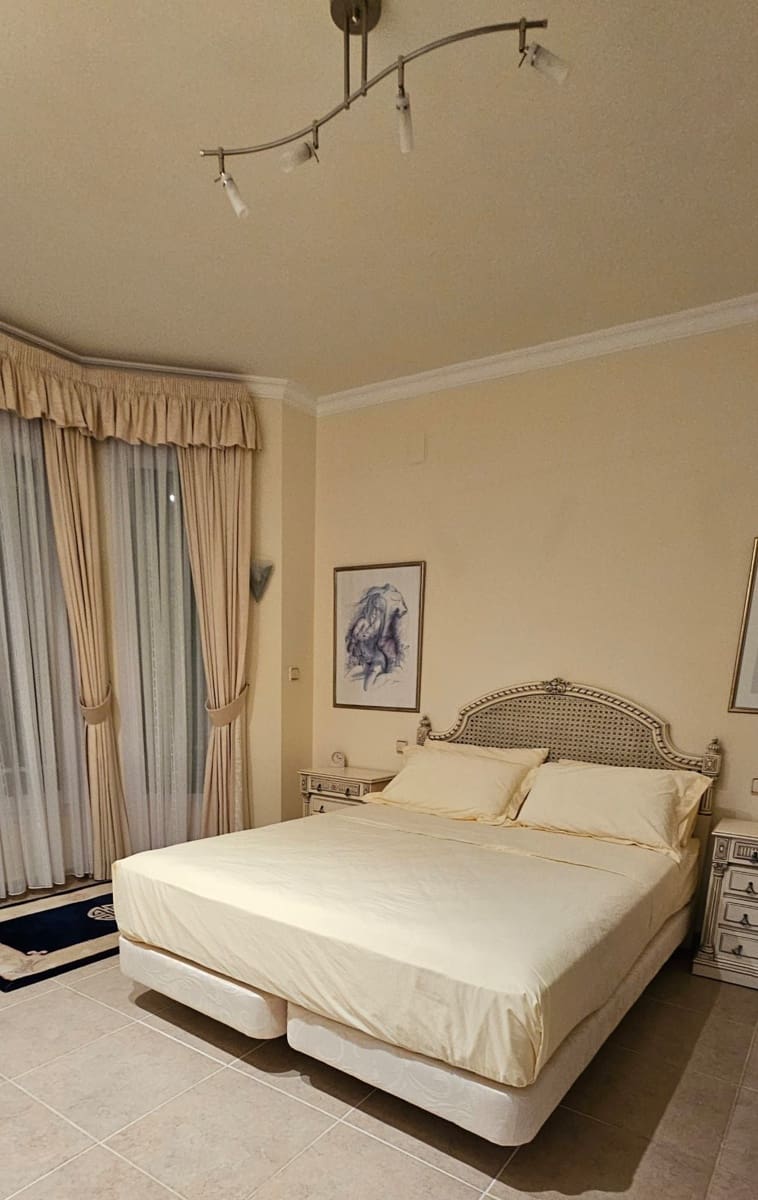 5 bedroom Villa for sale in Moraira with pool garage - € 1,480,000 (Ref: 9125596)