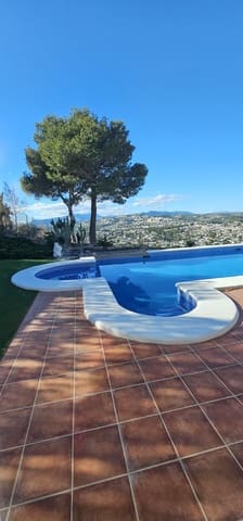 5 bedroom Villa for sale in Paichi, Teulada-Moraira with pool garage - € 1,480,000 (Ref: 9125596)