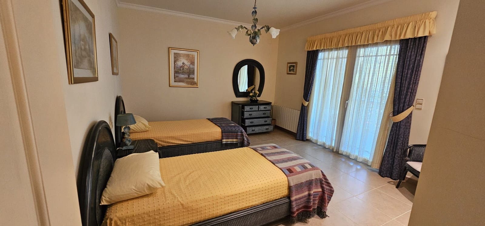 5 bedroom Villa for sale in Moraira with pool garage - € 1,480,000 (Ref: 9125596)