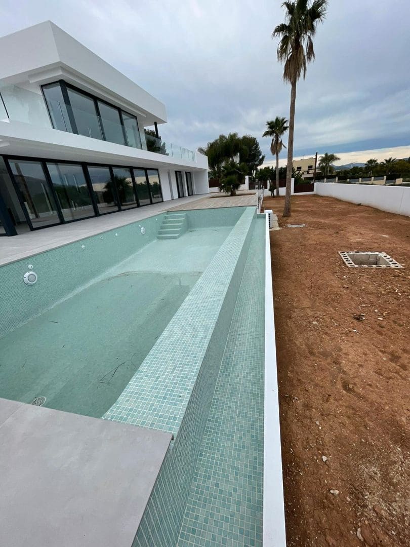 4 soveværelse Villa til salg i Javea / Xabia med swimmingpool garage - € 1.500.000 (Ref: 9125597)