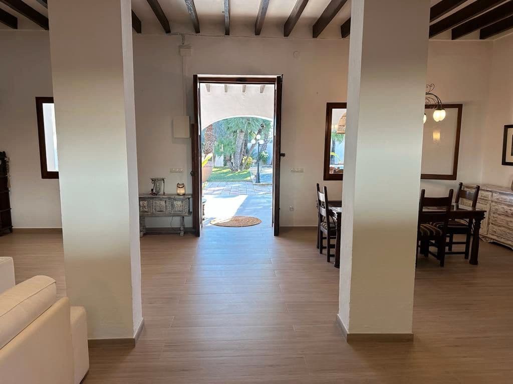 5 soverom Villa til leie i Teulada med svømmebasseng garasje - € 3 000 (Ref: 9127145)