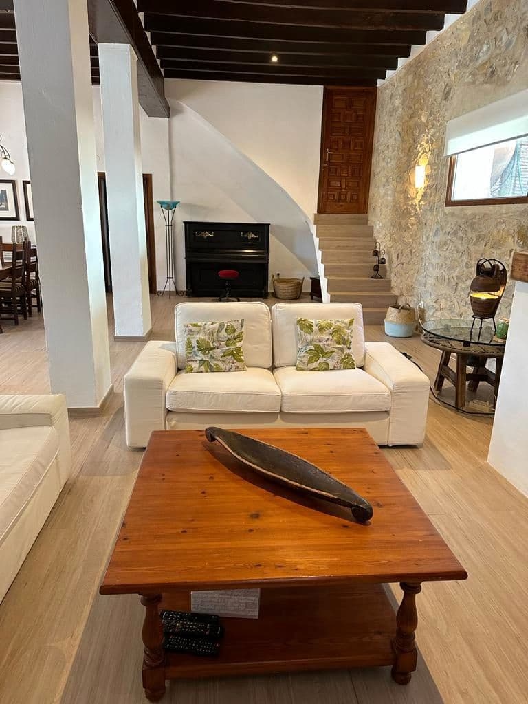 5 soverom Villa til leie i Teulada med svømmebasseng garasje - € 3 000 (Ref: 9127145)