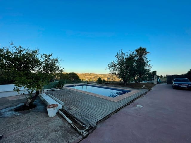 3 makuuhuone Huvila myytävänä paikassa Benissa mukana uima-altaan 
autotalli - 525 000 € (Ref: 9249380)