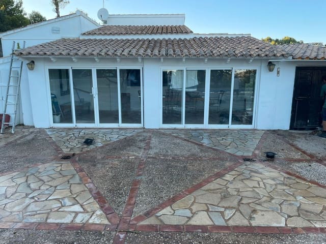 3 makuuhuone Huvila myytävänä paikassa Benissa mukana uima-altaan 
autotalli - 525 000 € (Ref: 9249380)