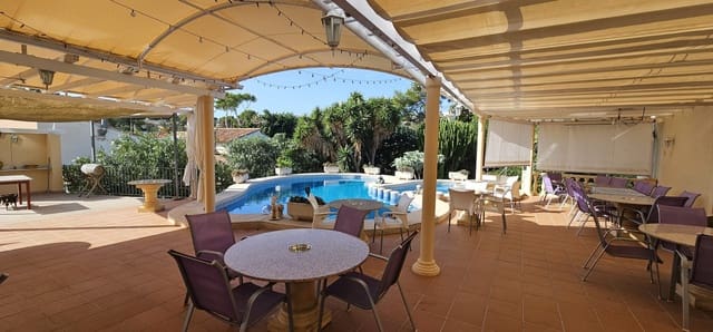 Kaupallinen myytävänä paikassa Moravit - Cap Blanc, Teulada-Moraira - 780 000 € (Ref: 9296137)