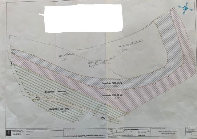 Tomt till salu i Teulada Pueblo, Teulada-Moraira - 240 000 € (Ref: 9296143)