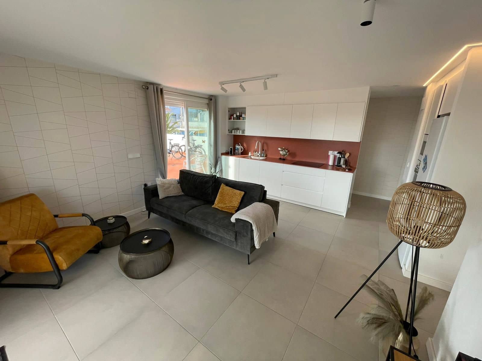 3 makuuhuone Omakotitalo vuokrattavana paikassa Moraira mukana 
autotalli - 1 600 € (Ref: 9296145)