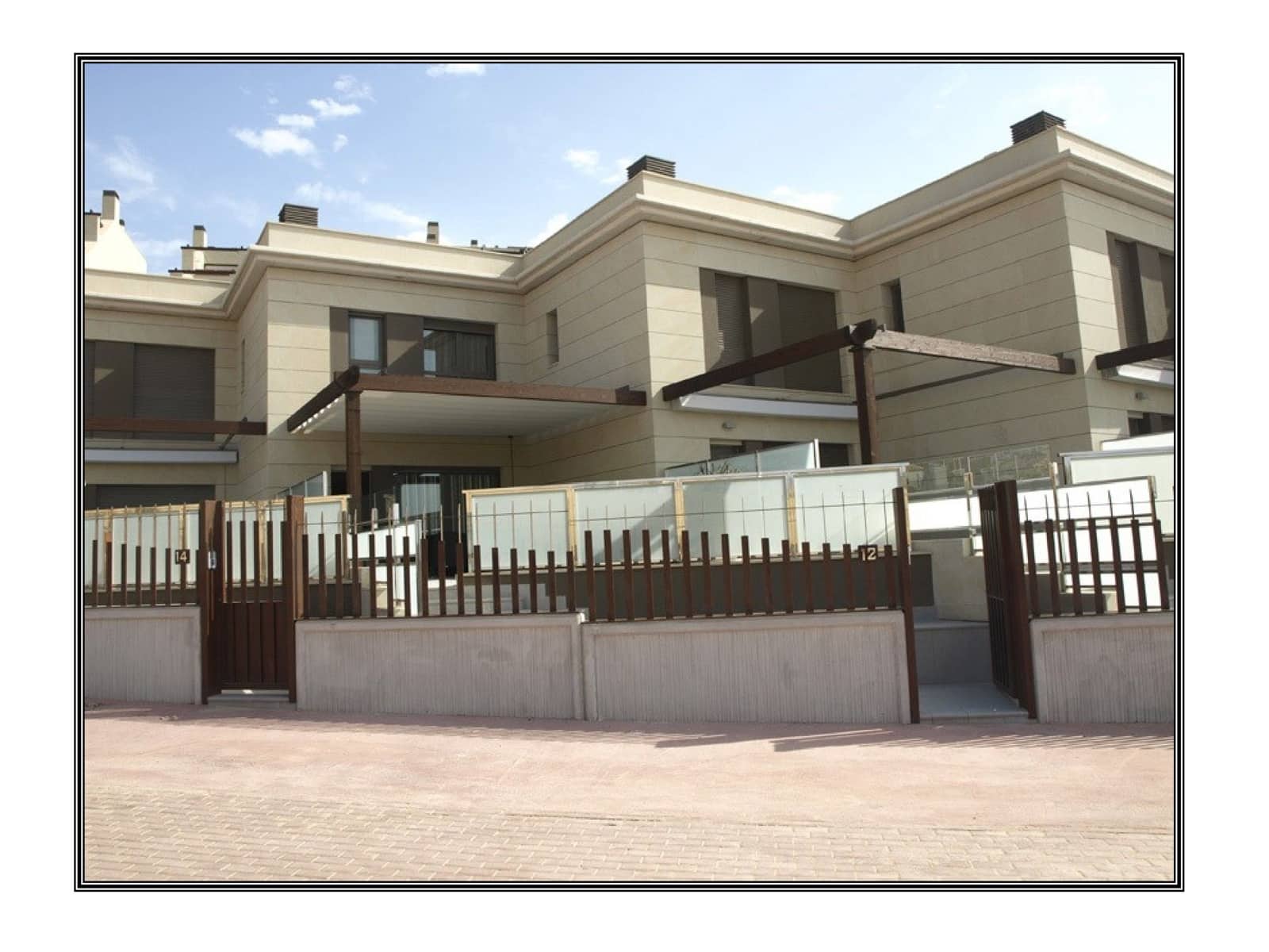 3 soverom Hus til salgs i Elche / Elx med garasje - € 680 000 (Ref: 9296147)